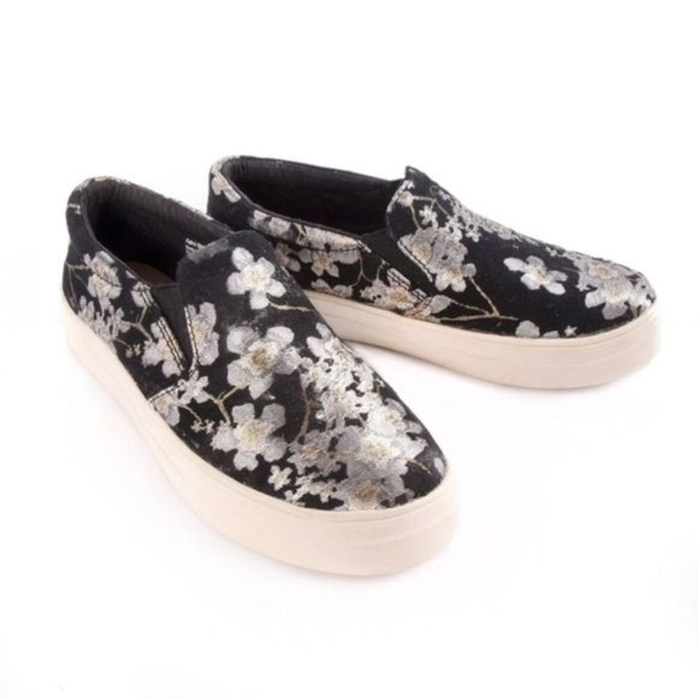 Brash Evonne Floral Slip On Sneakers - Sz 6 b210